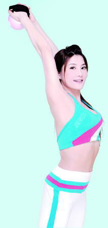 杨丽菁纤体热瑜伽去副乳